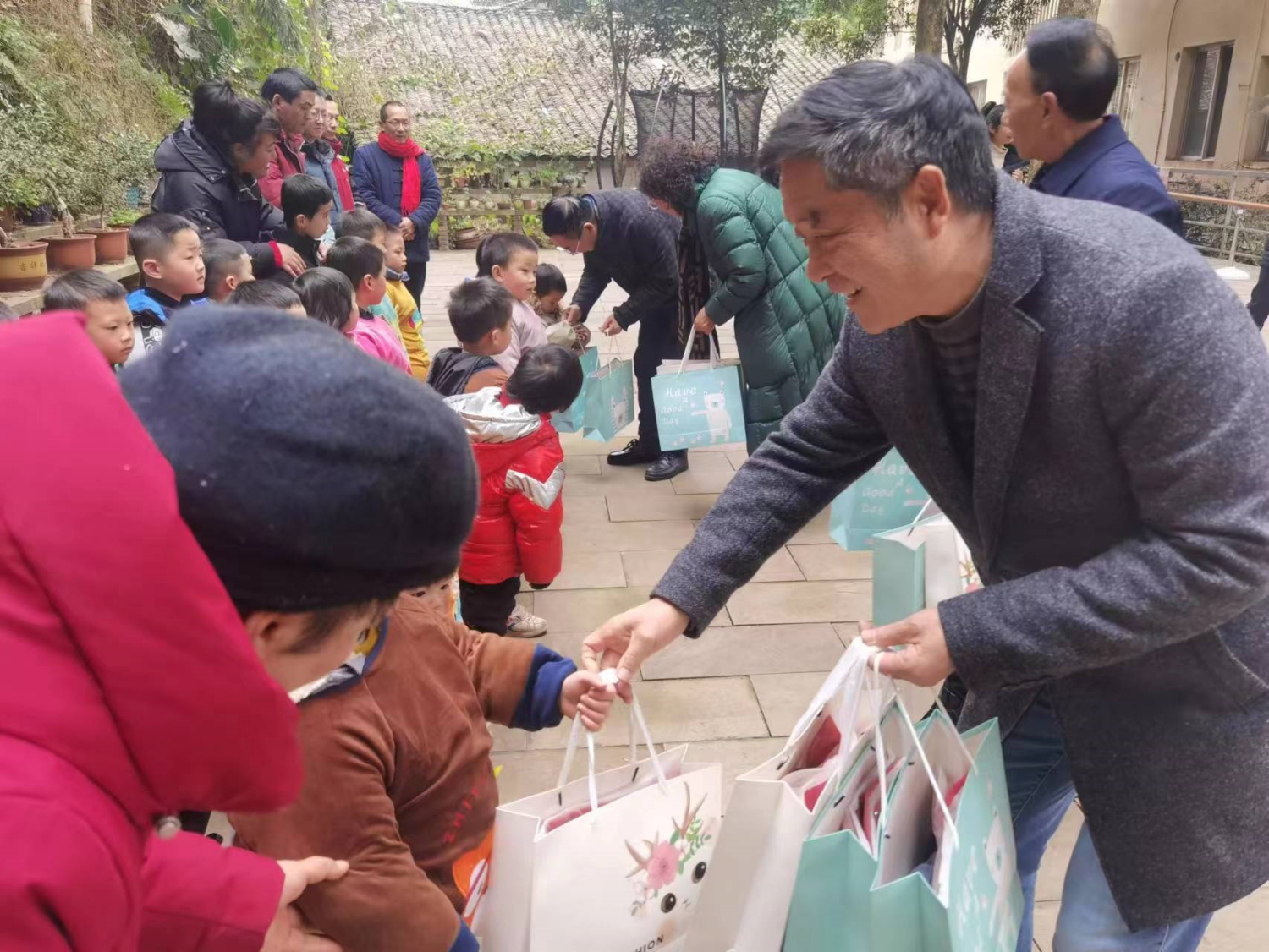 微信图片_20231220155912_副本.jpg